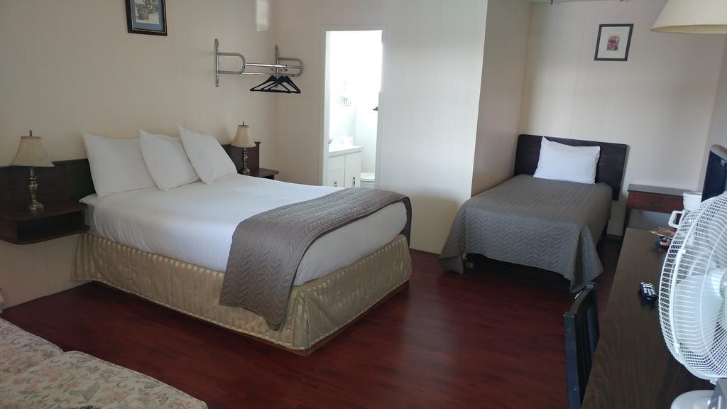 סישלט Cozy Court Motel מראה חיצוני תמונה