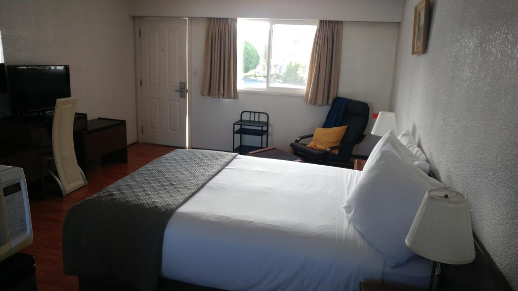 סישלט Cozy Court Motel מראה חיצוני תמונה