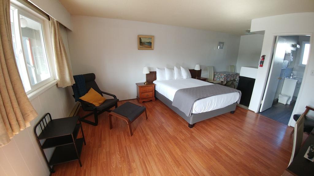 סישלט Cozy Court Motel מראה חיצוני תמונה